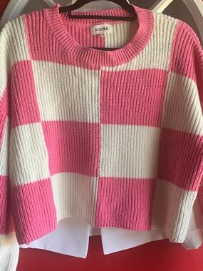 Checkered pink sweater